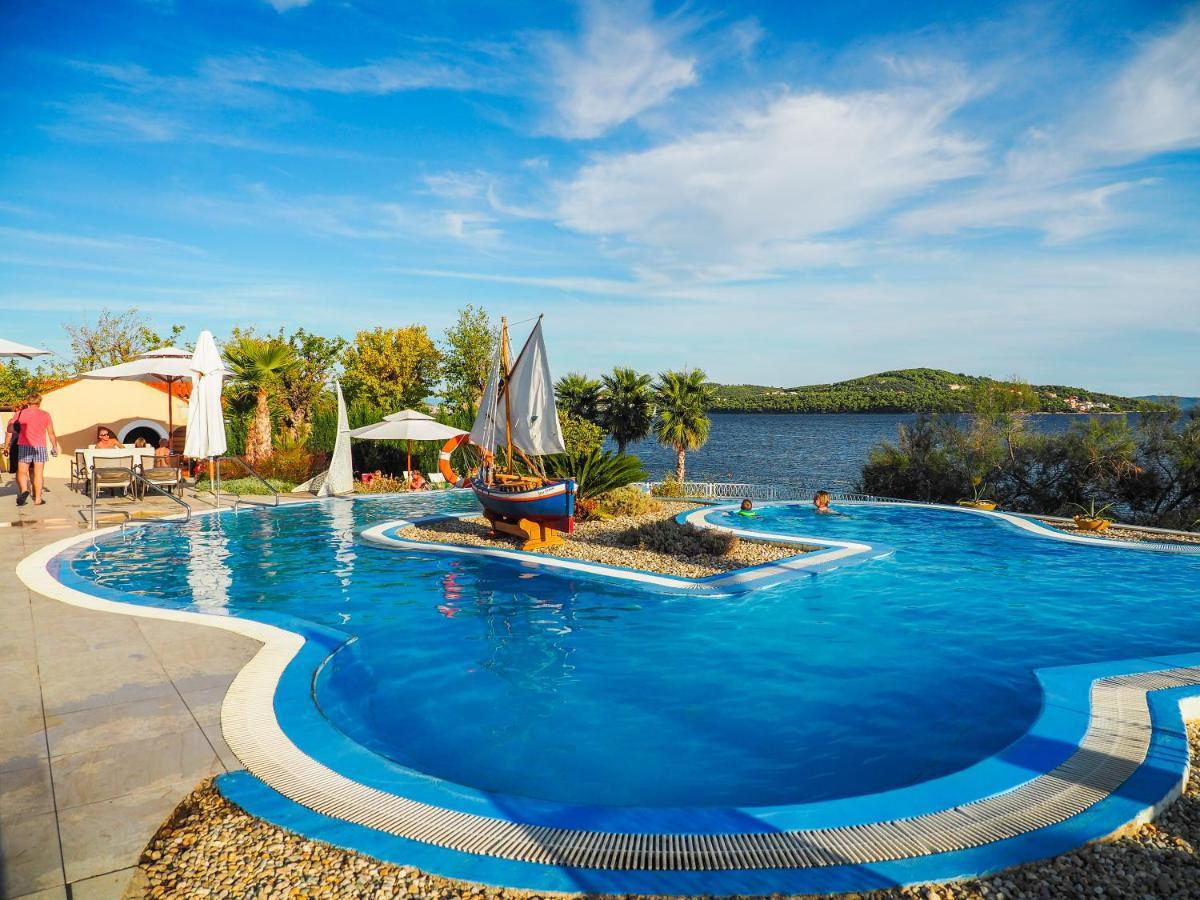 Salve Croatia Mobile Homes In Amadria Park Trogir Сегет Враница Екстериор снимка
